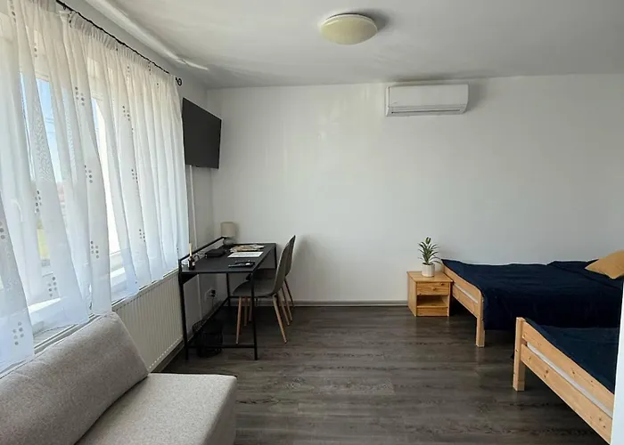 Apartman Rose 14 Food & *